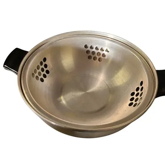 West Bend USA Made Aluminum Bun Warmer 3 Piece Serving Oven Vintage - Picture 2 of 7